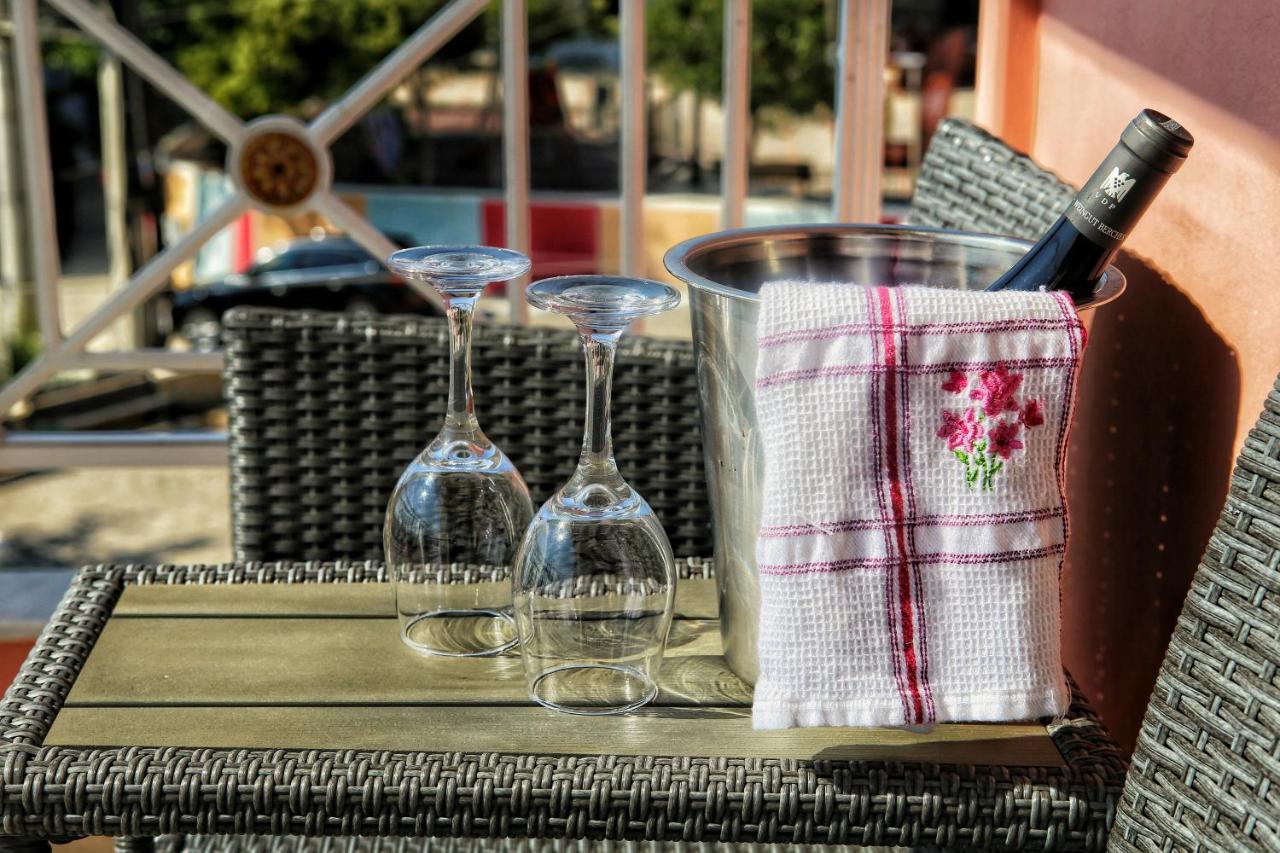 Brati II Beach Hotel Arkoudi Esterno foto